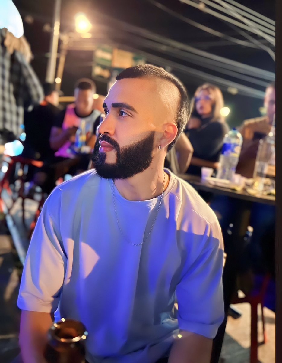 untalrojas_55's tweet photo. Una polita o que? 🍻😏 https://t.co/GqDzbzRj7V