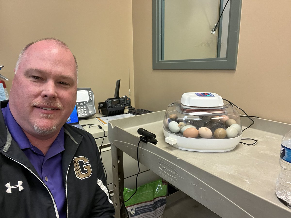 Just me and my peeps!  Just started live stream #3. Check out youtube.com/@gcsdstream