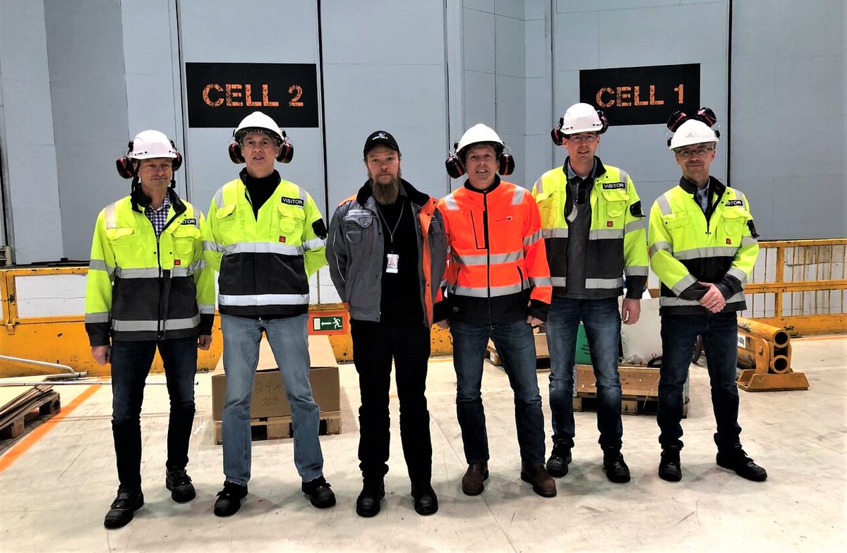 wartsilacorp's tweet photo. Five Wärtsilä 32 #methanol engines will soon power a newbuild offshore #WindInstallation vessel (WIV) for Van Oord.
The #engines have successfully passed their Factory Acceptance Tests & are now on their way to the Yantai CIMC Raffles Offshore #shipyard. https://t.co/KAXQKiUw26 https://t.co/JeU1dqi6qG