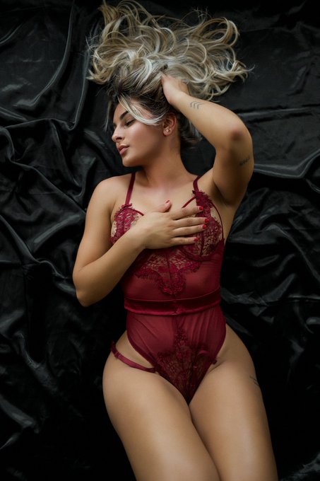 Did someone say Thirsty Thursday? 😉 #ThirstyThursday  #onlyfans #puertorican #puertorico  https://t.co/UPRysk1pWq<a href="/tag/thirstythursday"class="tags">#ThirstyThursday</a><a href="/tag/puertorico"class="tags"><span>#puertorico</span></a><a href="/tag/puertorican"class="tags"><span>#puertorican</span></a><a href="/tag/onlyfans"class="tags"><span>#onlyfans</span></a>