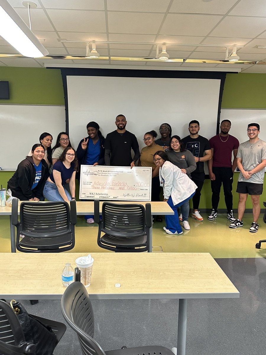 PagingNurseWill's tweet photo. I would just like to thank SHSU MIN for allowing me to give the WK3 Scholarship of Excellence to our amazing winner Mrs Adesola Fashola!! 

Unfortunately she was unable to make it to this meeting, but her best friend was able to accept it in green honor and give her a call! https://t.co/27ylvTpAnP