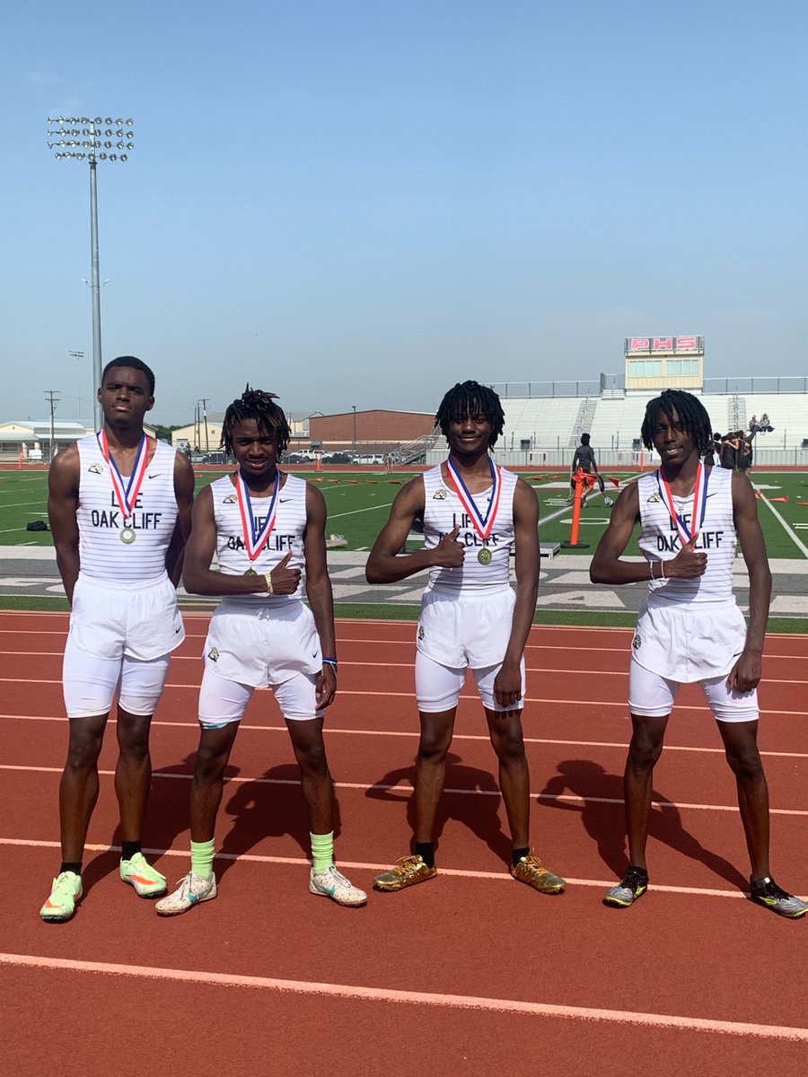 LSOCTrackField's tweet image. 4x400m Relay Area Champions with 3:28.55 advance to the 3A Region 2 Track Meet!! Congratulations! Jatavin Tatum, Justin Paul, Zarren Secrease, and David Elder!