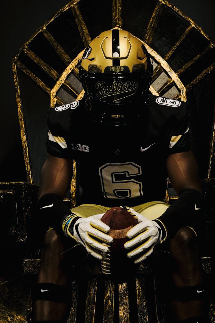 FreddyBrown33's tweet photo. I had a Great visit at Purdue! 💯 Thanks! #Boilerup🚂 @CoachOB_Purdue @Coach_CPatt @Coach_JoeDineen @BoilerFootball @MortonGovsFball @AllenTrieu @MohrRecruiting @Rivals_Clint @IndianaPreps @Bryan_Ault https://t.co/CVOq3DPpnj