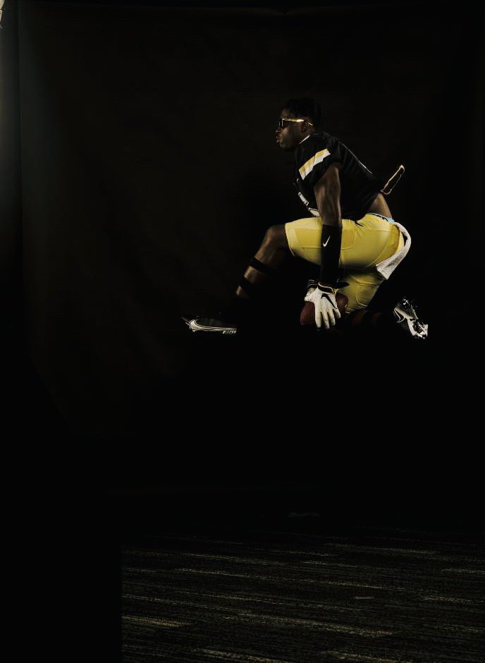 I had a Great visit at Purdue! 💯 Thanks! #Boilerup🚂 @CoachOB_Purdue <a href="/Coach_CPatt/">Cory Patterson</a> <a href="/Coach_JoeDineen/">Joe Dineen</a> <a href="/BoilerFootball/">Purdue Football</a> <a href="/MortonGovsFball/">Governors Football #WAWG</a> <a href="/AllenTrieu/">Allen Trieu</a> @MohrRecruiting @Rivals_Clint <a href="/IndianaPreps/">Indiana Preps</a> <a href="/Bryan_Ault/">Bryan Ault - Midwest Scout</a>