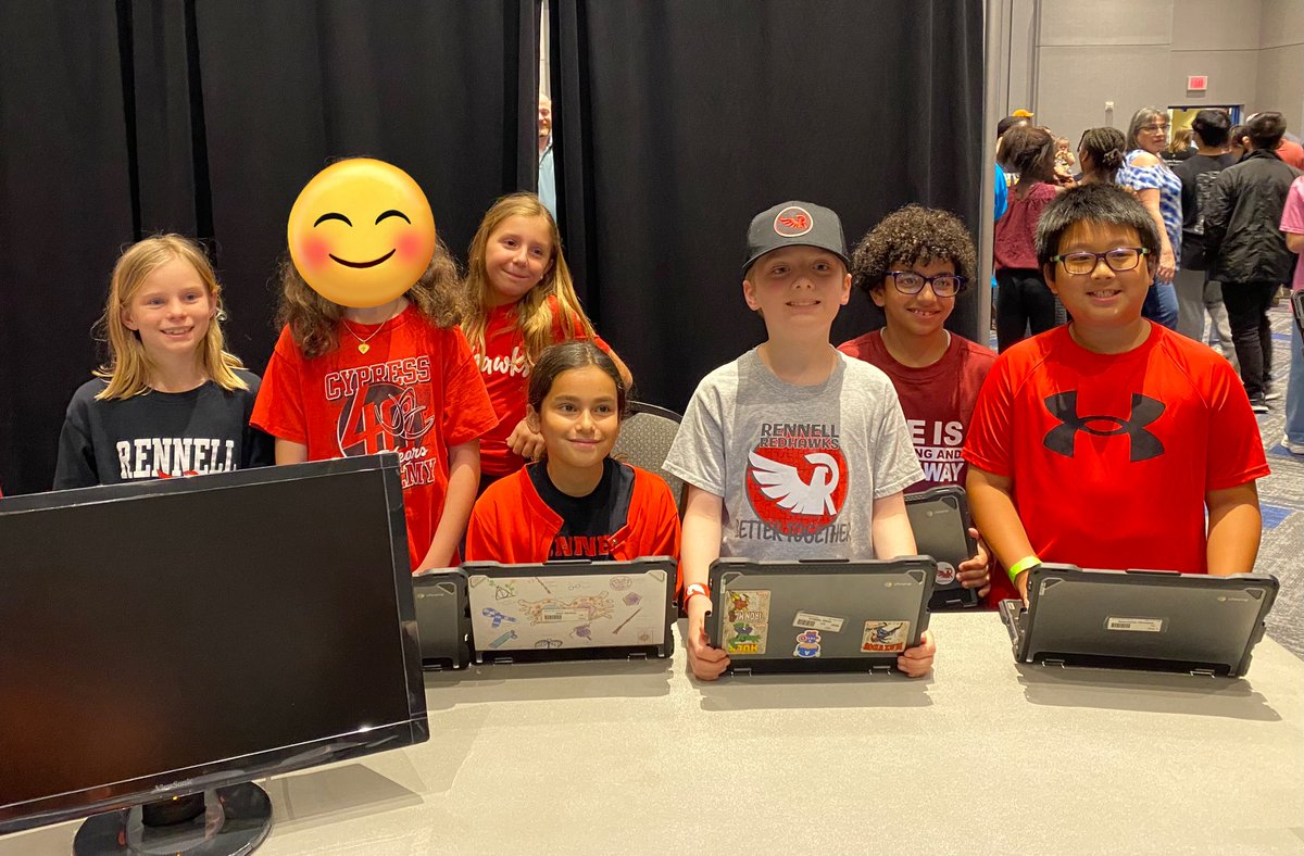 So proud of the techy conservationists! 🌎 ♻️ 💻 They showed off their slides and @MicrosoftFlip videos during our CFISD Student EdTech Expo!! They were great! @rennellredhawks #wearerennell @CyFairEdTech @MrsMyersCFISD