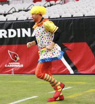 ClueHeywood's tweet photo. wow congrats to the Arizona cardinals on their new uniforms https://t.co/17N0GygG8c