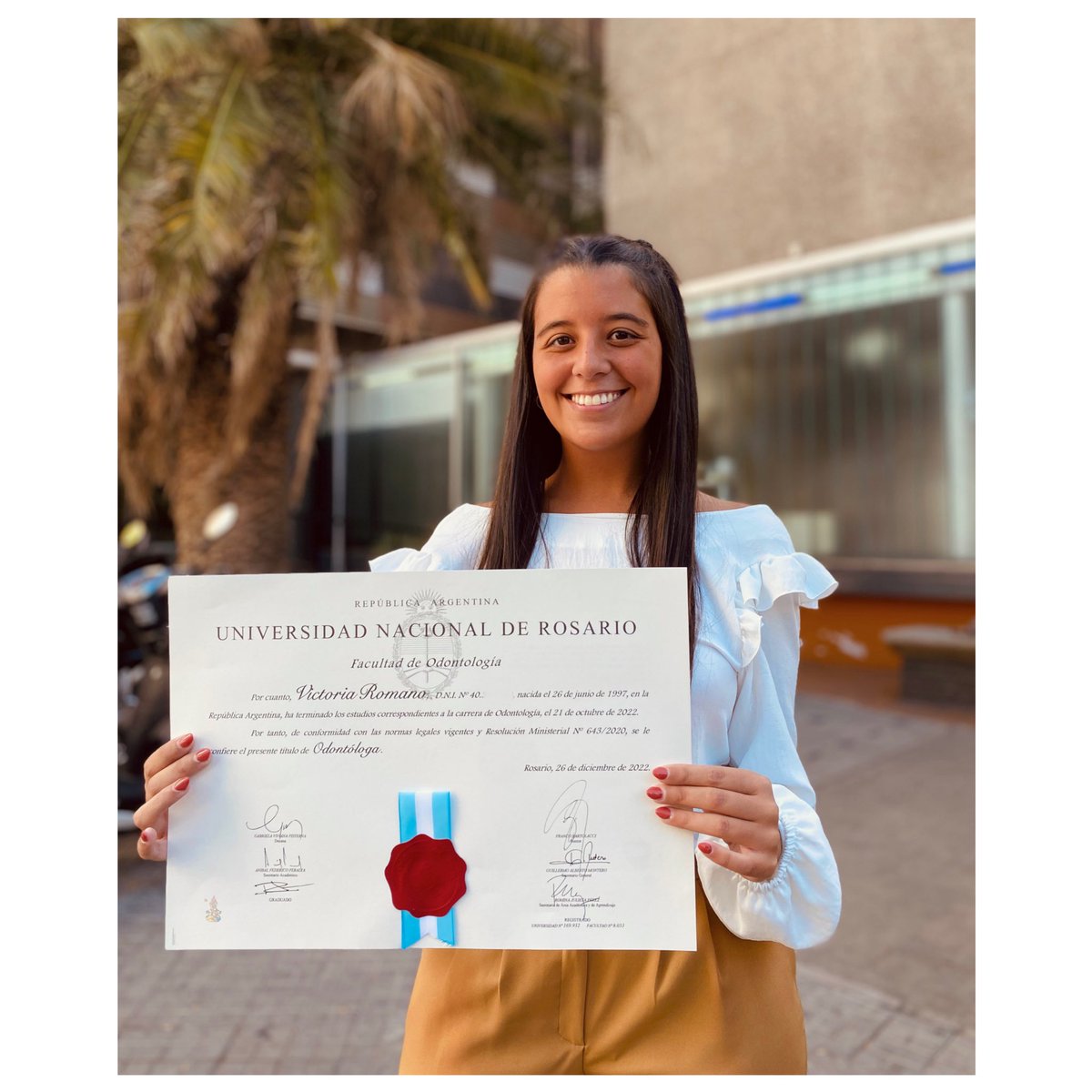 VickiRomano's tweet photo. Legalmente Od.🦷👩🏾‍🎓✨ https://t.co/G6PFEbFcd8