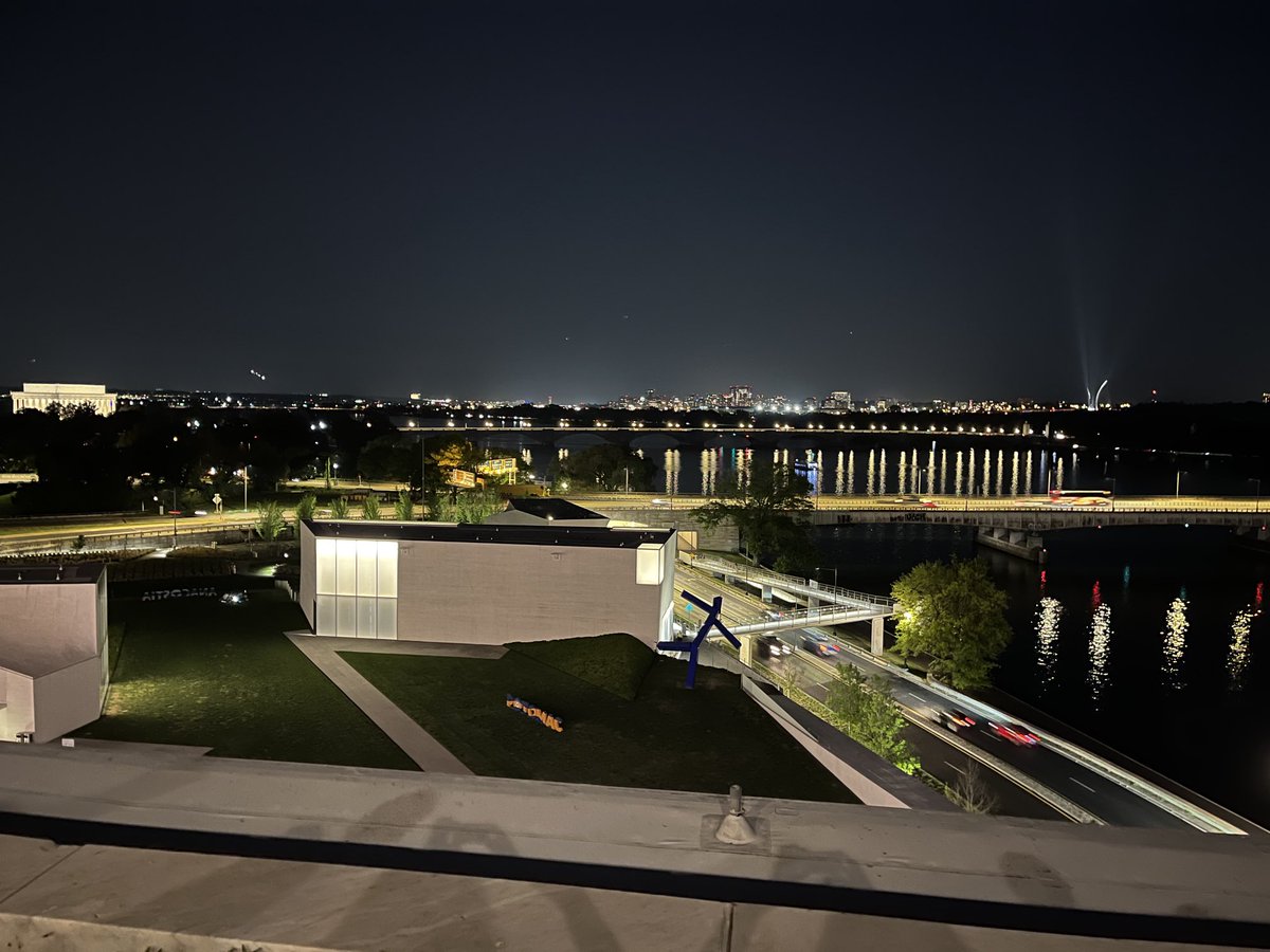 L_Washington12's tweet photo. The Kennedy Center was an incredible place to see Washington DC by night! #sascompass #smslearn https://t.co/a775uYG9bU