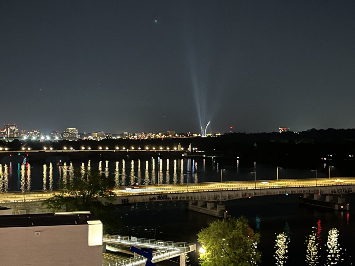 L_Washington12's tweet photo. The Kennedy Center was an incredible place to see Washington DC by night! #sascompass #smslearn https://t.co/a775uYG9bU