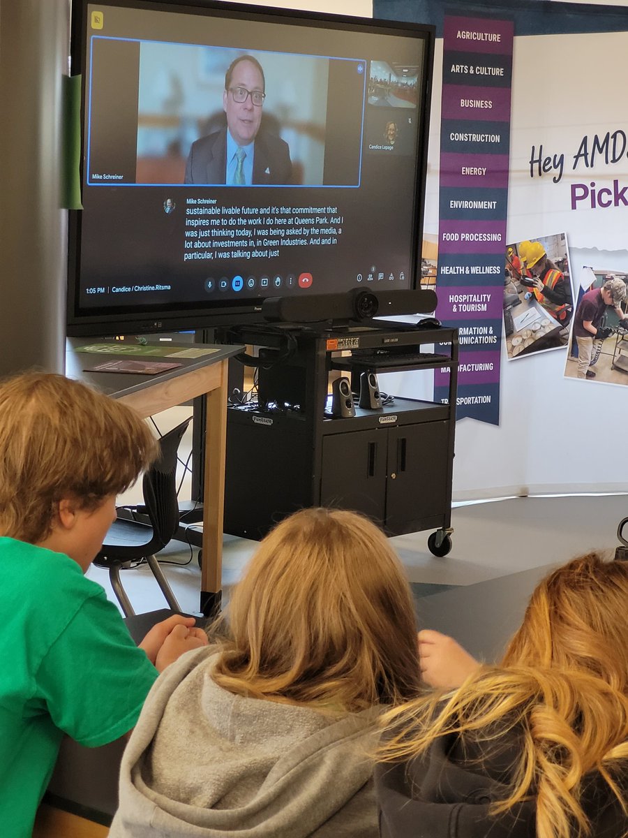 Stratford_DSS's tweet photo. Today was a glorious event when AMDSB Environment SHSM and Environment Clubs met to discuss climate change, social action, and how to purposely move forward to move the conversation of the environment forward. https://t.co/hyWMXdhhZU