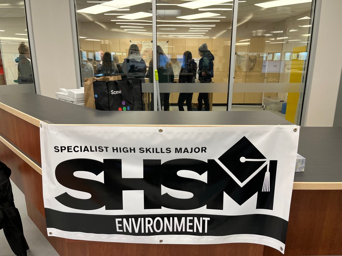Stratford_DSS's tweet photo. Today was a glorious event when AMDSB Environment SHSM and Environment Clubs met to discuss climate change, social action, and how to purposely move forward to move the conversation of the environment forward. https://t.co/hyWMXdhhZU
