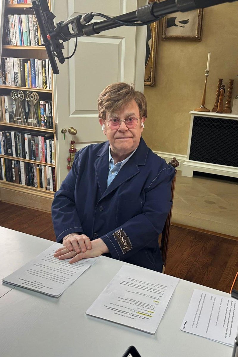 EltonSpecial's tweet photo. Elton John 
#eltonjohnfoundation https://t.co/jjnp2fxCzF