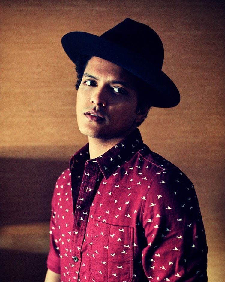 📷 James Mooney
Portrait of Bruno Mars used during promotion of Unorthodox Jukebox, c. 2012