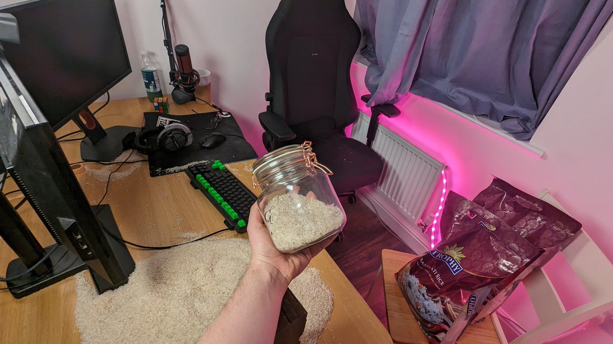 TeaGuvnor's tweet photo. so today we learned it takes 17,468 grains of rice to summon a Dota patch (and about 13+ hours of counting) https://t.co/kFRCIDek90