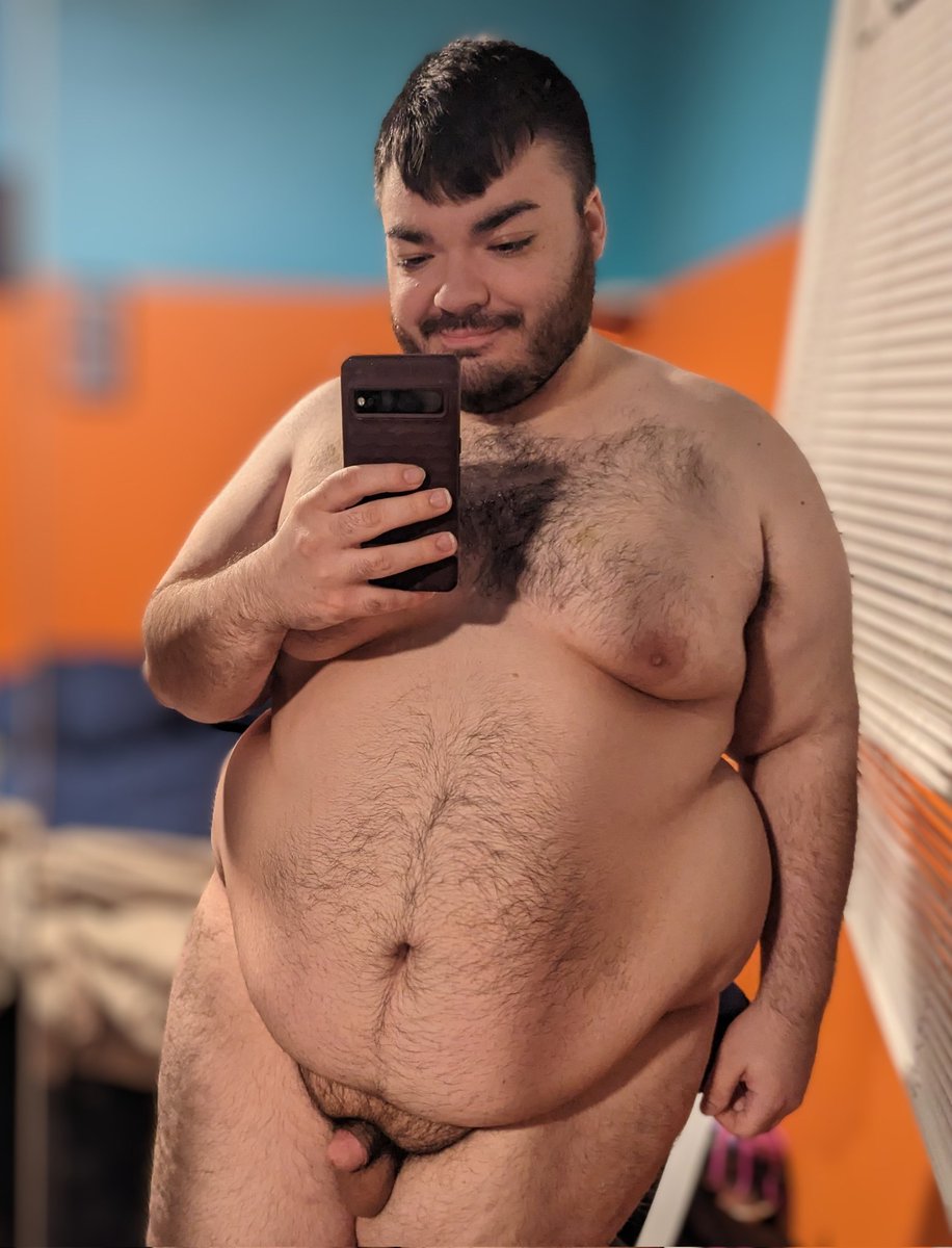 KittyFable's tweet photo. Meow! It may not be Tuesday but here's a tummy picture anyway. Plus more! 😈😈😈 https://t.co/EeyuyyRvWm