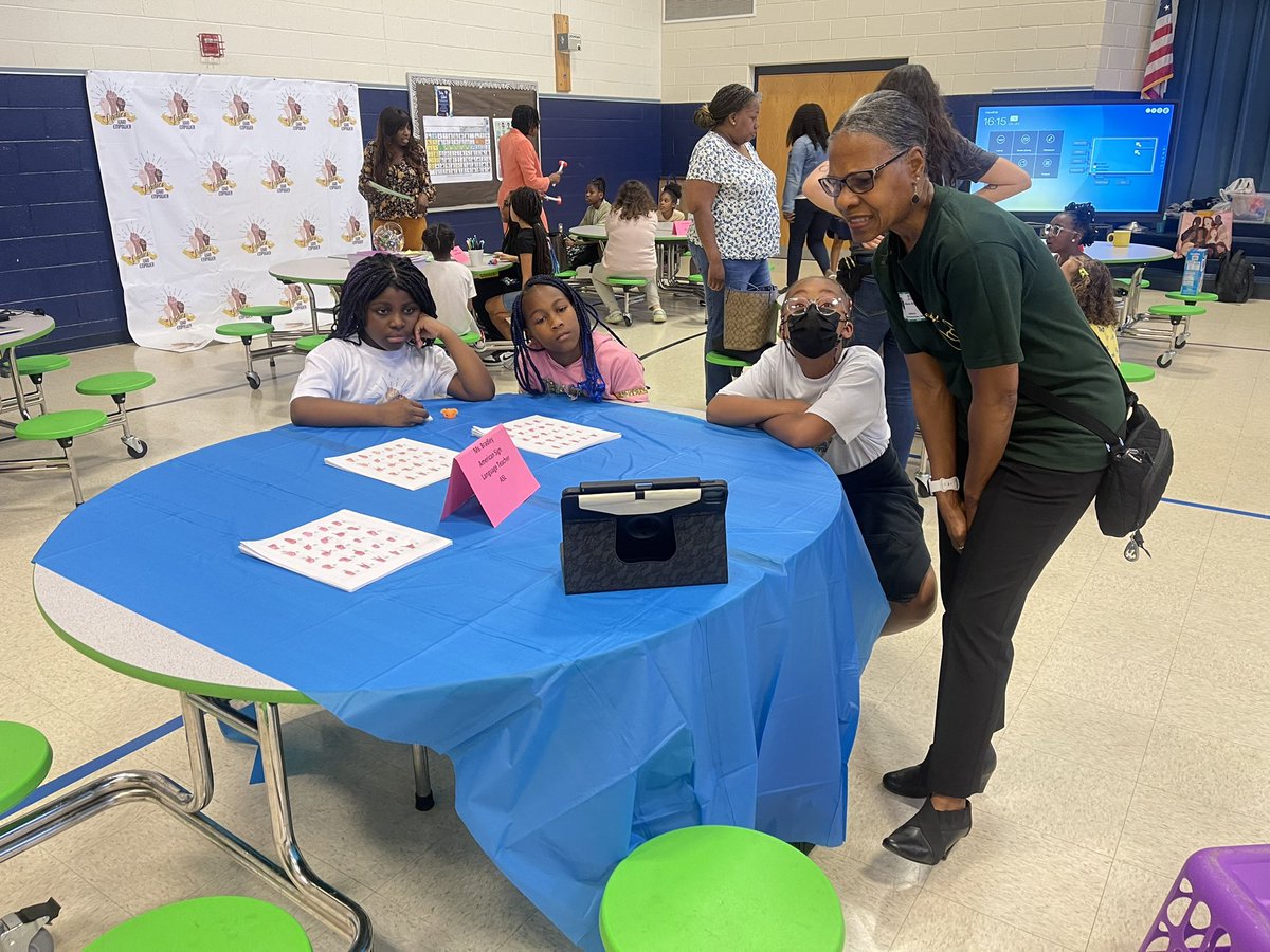 AlexiaCoutain's tweet photo. From Lawyer, to Fashion designers, artists, therapist, ASL teacher, health and wellness specialist. The girls learned that they can be anything they want to be if they work hard and believe! @FFES_PWCS @PWCSNews 💕 https://t.co/nBJYTMrt9b
