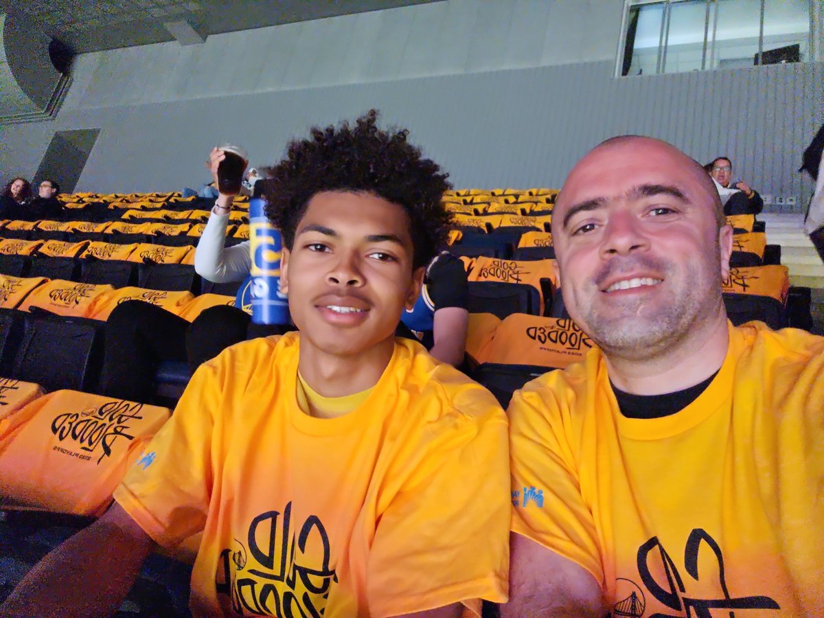 M0RG4Ns's tweet photo. Hello @NBAextra , besoin d'envoyés spéciaux ? https://t.co/j6iiol2mJp