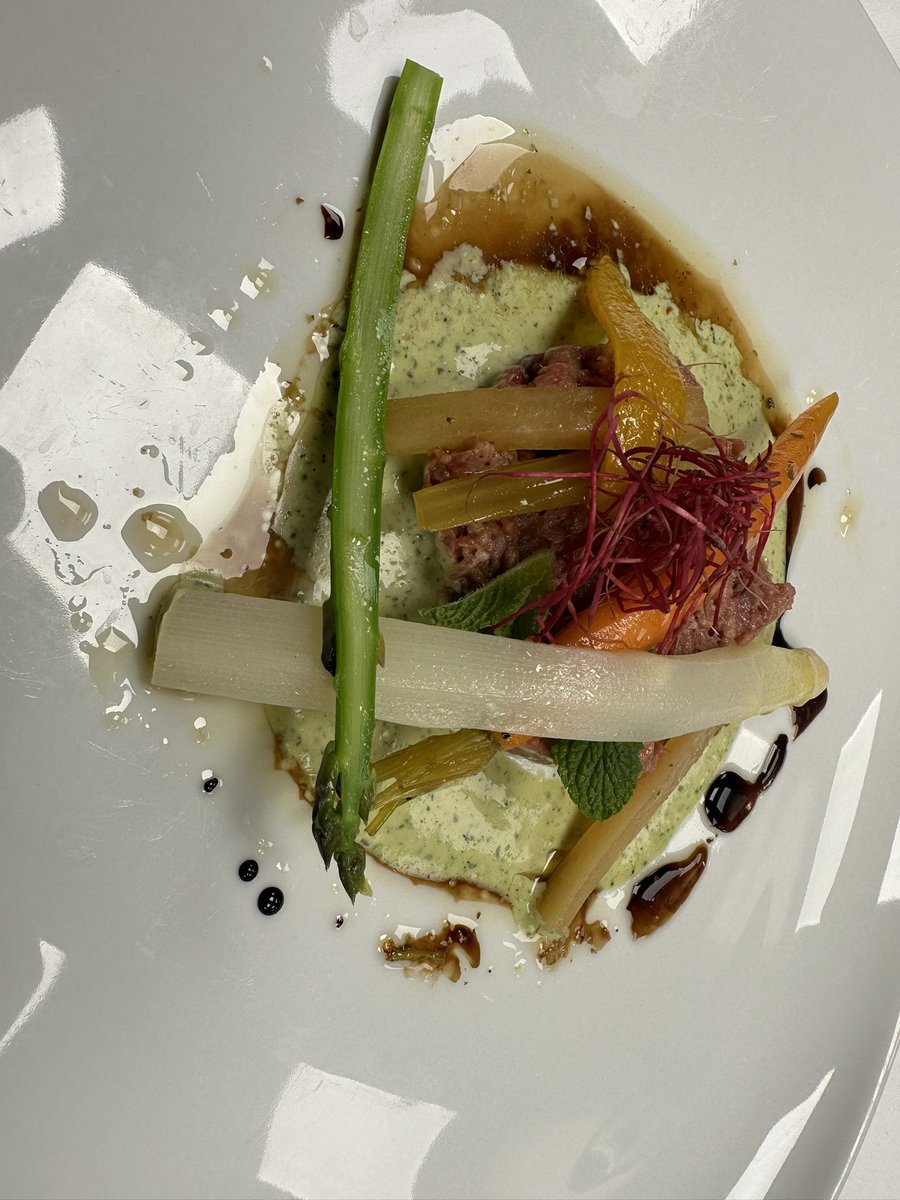 Das ich die „SummPont“ Wallfahrten Rom 2016/17 noch miterleben durfte… Ein großer Segen und ein Meilenstein in meinem geistigen Wachstum. Es bedarf manchmal sooo wenig 😉Deo gratias.