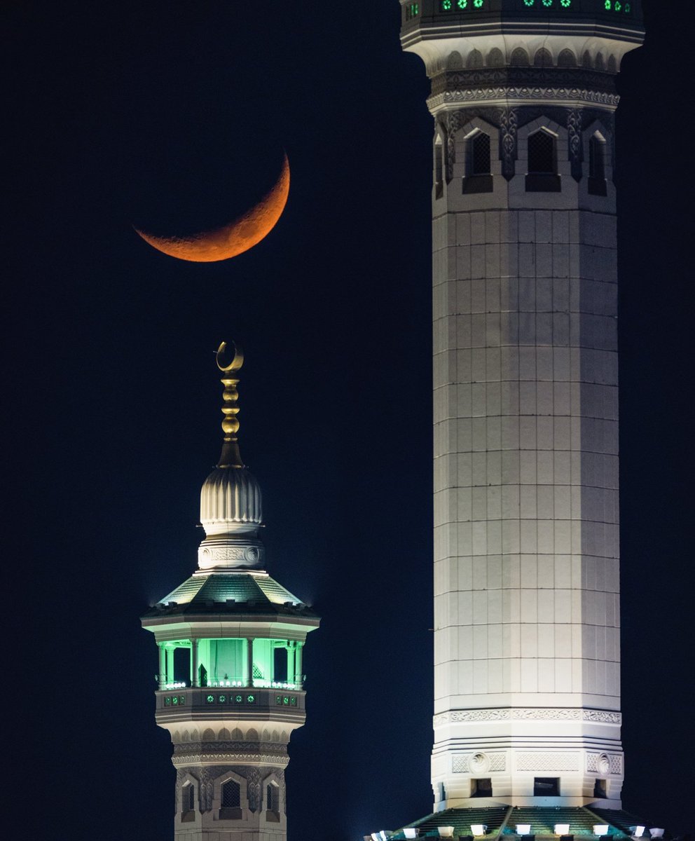 MUZAMMILbs05's tweet photo. “Har Musalman Ko Judaai Ka Ye Gham Sehna Pada,
Mahe Ramzan Ko Alwida Kehna Pada;

Tu Akela Hi Nahin Hai Aaj Gham Zadaa,
Saari Duniya Keh Rahi Hain Maah-E-Ramzan Alwida.” 

#jummahtulwida #Alvida_ramzan #alvidaramzan #JummahMubarak #JummaMubarak  #Ramadan #EidAlFitr2023 #Eid2023 https://t.co/Br4QfaTmPr