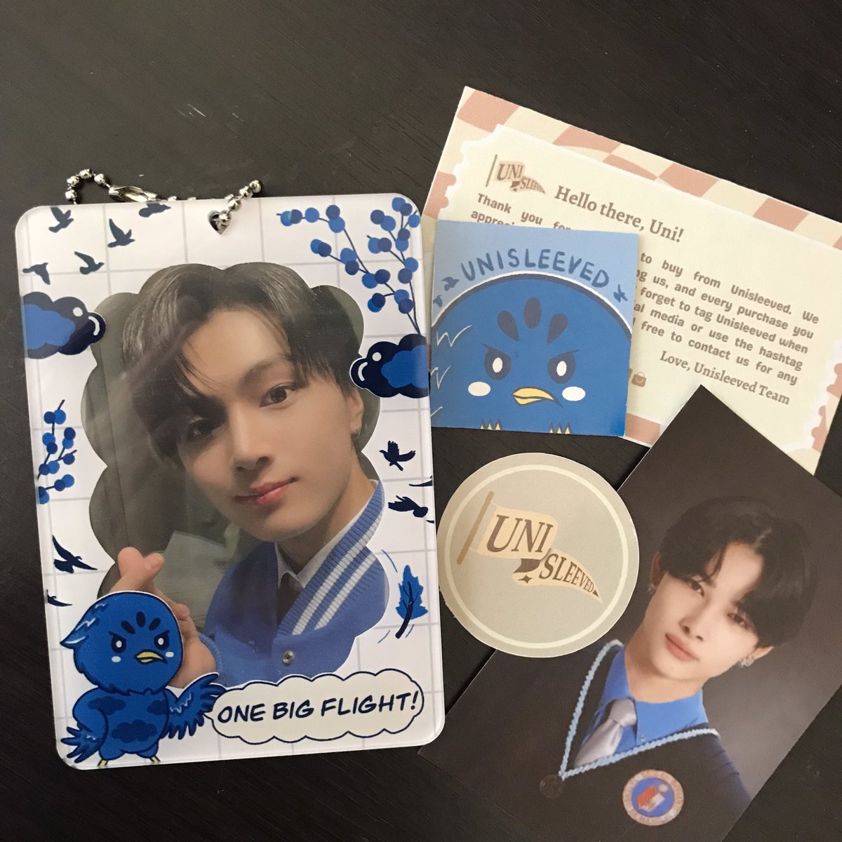 jngsngscarteu's tweet photo. belated jay day!! 🥳 with jay atenean 🤪 

thank you @unisleeved 💙 #uni_received https://t.co/yyvONeeVAX