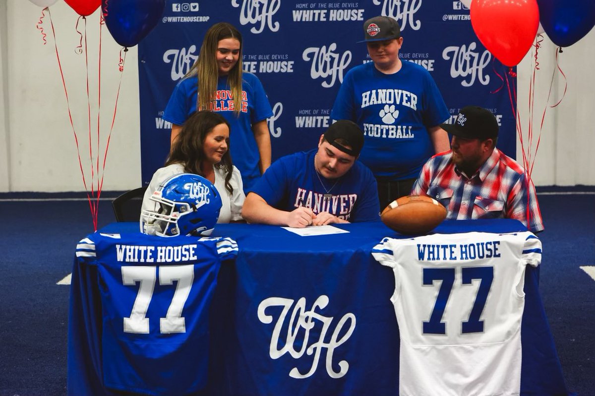 RileyEaton77's tweet photo. Thank you @whBDPFootball for the love Friday! I can’t thank you enough - for your guidance and memories over the last four years. 

Next stop: ‼️@HanoverFTBL 🔴⚪️🔵Can’t wait to get to work 💪 @MTHEO12 @CoachSmith53_ @DLCoach_Danford @ChaseBurton02 https://t.co/tskmwP7wkE