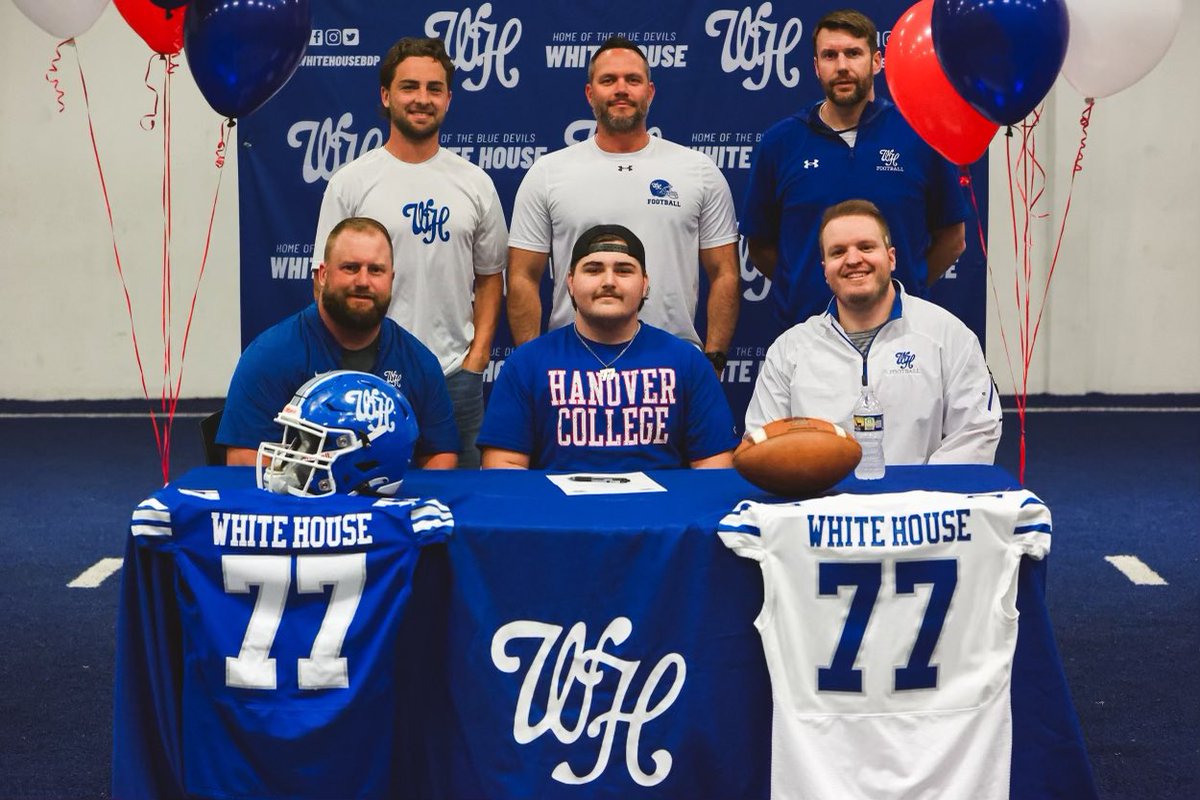 RileyEaton77's tweet photo. Thank you @whBDPFootball for the love Friday! I can’t thank you enough - for your guidance and memories over the last four years. 

Next stop: ‼️@HanoverFTBL 🔴⚪️🔵Can’t wait to get to work 💪 @MTHEO12 @CoachSmith53_ @DLCoach_Danford @ChaseBurton02 https://t.co/tskmwP7wkE