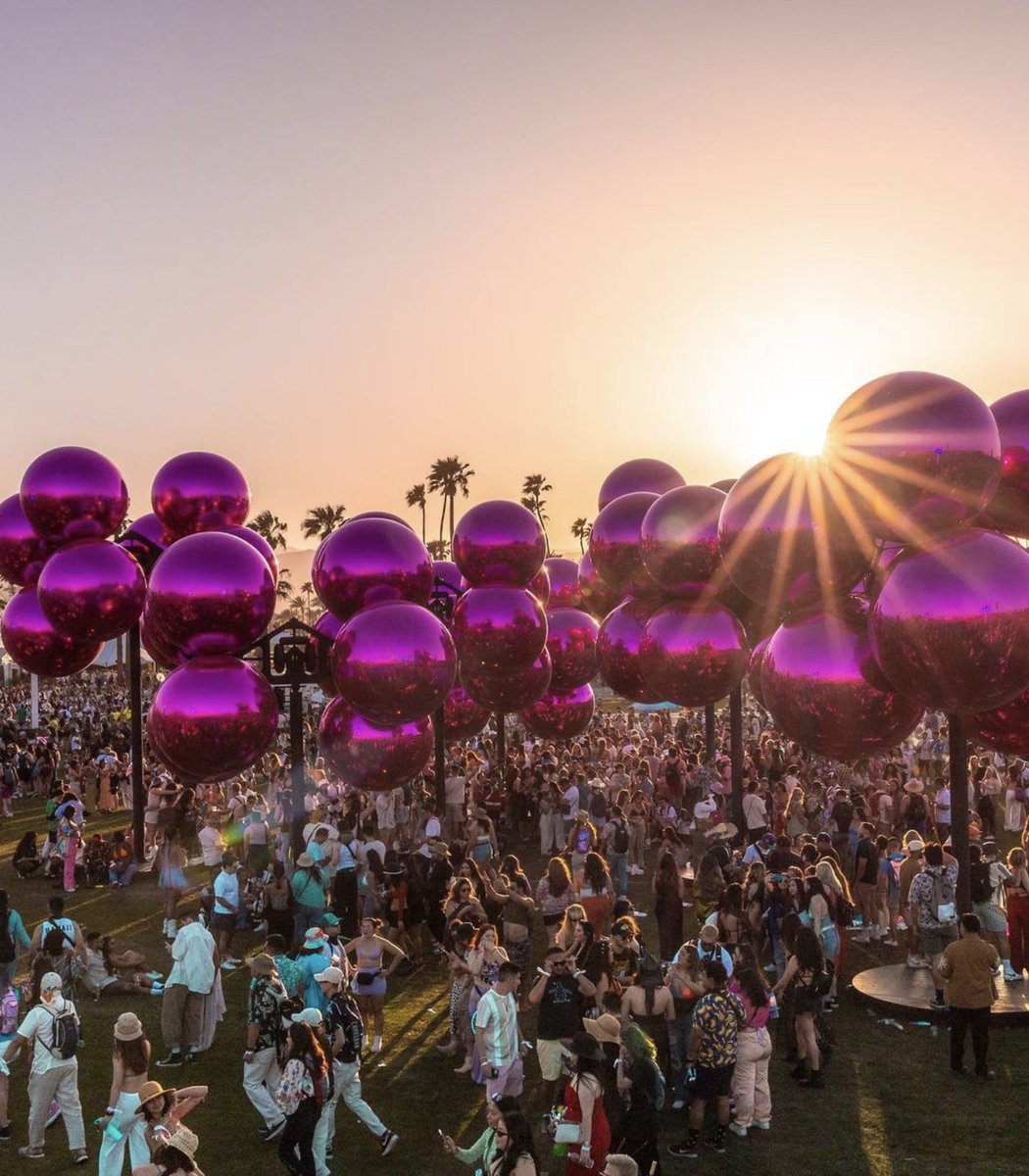 TonsTweetings's tweet photo. ไป Coachella รอบแรก เจออะไรเสียอารมณ์เยอะ เลยขอเขียนวิธีการเตรียมตัวไป #Coachella ละกันครับ สำหรับ นทท ที่ไปร่วมงานมามีทิปอะไรอยากแนะนำ��ำหรับคนที่อยากไปปีต่อๆ ไป

Thread 🧵

(อาจขอแยกหลาย Thread ครับ อันนี้เป็นเรื่องเตรียมตัว อีกอันจะเป็นวิธีการหาดูศิลปินให้คุ้ม กับรีวิวแยก) https://t.co/AQcjDXCEHY