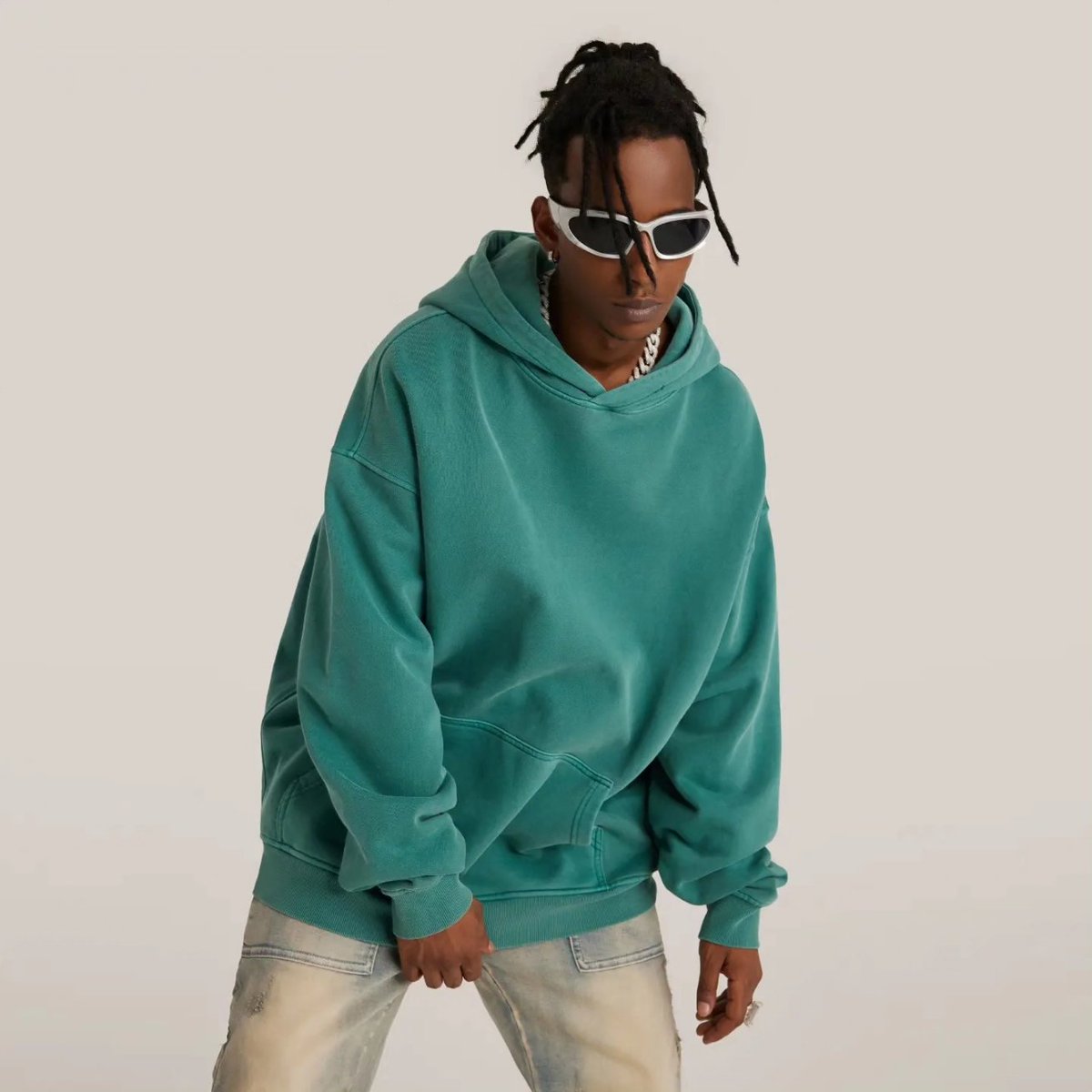 BARICIOFFICIAL's tweet photo. Hoodies will be available soon. #minimalism #worldwide #international #streetstyle #streetfashion #womenswear #mensfashion #femme #barneys #hypebeast #modernsnobiety #quality #minimalmovement #hypebeast #highfashion #atelier #asethetic #endclothing #ssense #farfetch https://t.co/hwo0zsFr8p