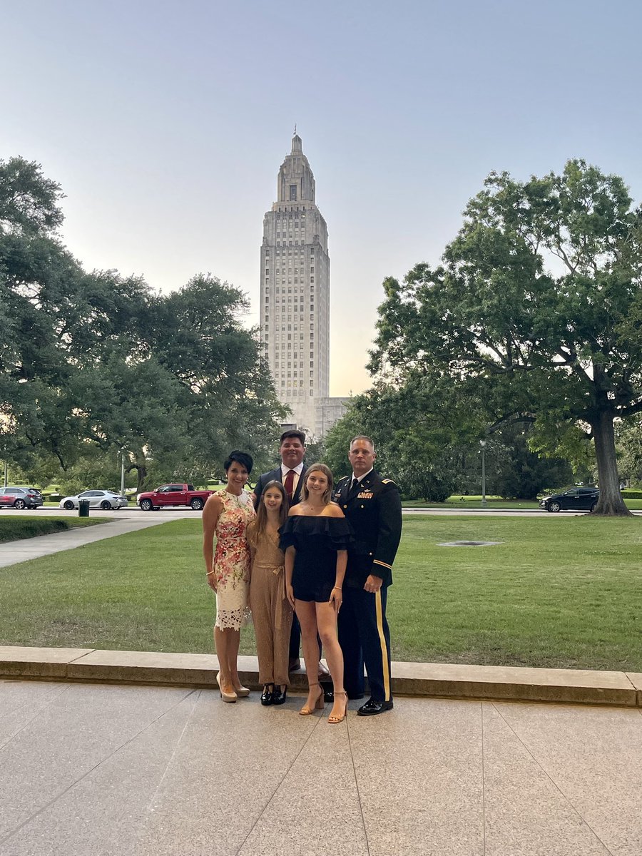 laperouselang's tweet photo. Louisiana State Student of the Year representing Region 8  #ToGodBeTheGlory #classof2023
#5Afootball #statechampionpwerlifter
#starofthestars 
#FCA #trackandfield #jazzband #childofGod #hardcorebarbell 
#DukeUniversity #LATechavation. #AGiftFromGod #CHS #greatdaytobeawildcat 
♥️ https://t.co/LtgENJgqok