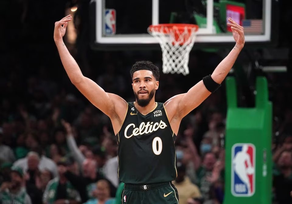 TatumMuse's tweet photo. Embiid and Jokic are the leading MVP candidates but are disappointing people because they are both "playoff droppers"? 

Heck, just give Jayson Tatum the MVP. https://t.co/XVQxbQUszx