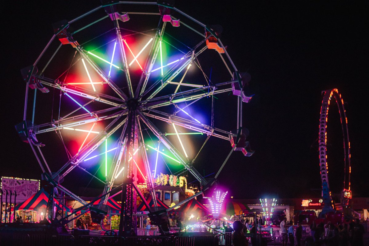 BlkShaggy's tweet photo. Let’s go to the carinval.
#photography #nightphotography #streetphotography #vegasphotographer #blackphotograhper #sincityphotographer #streetphotograper #nikond5600 #photographer #vegas #lightroom #lightroomedits #supportphotographers #supportanartist #freelancephotographer https://t.co/8CTL1yEsJR