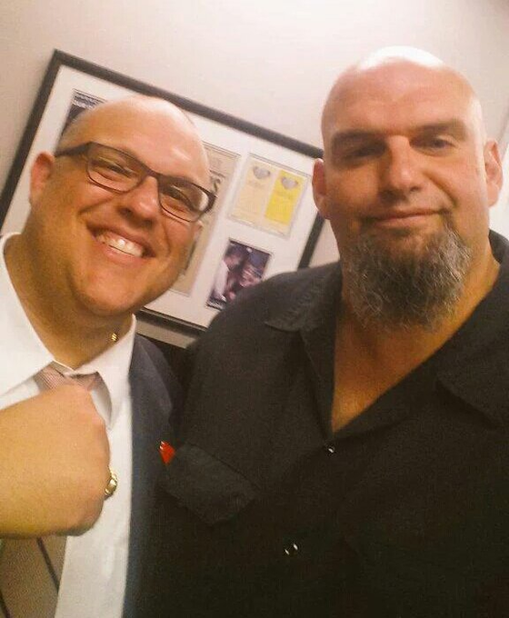 JustinBrannan's tweet photo. Happy #NationalLookAlikeDay #LookAlikeDay https://t.co/K6WJQlIhHy