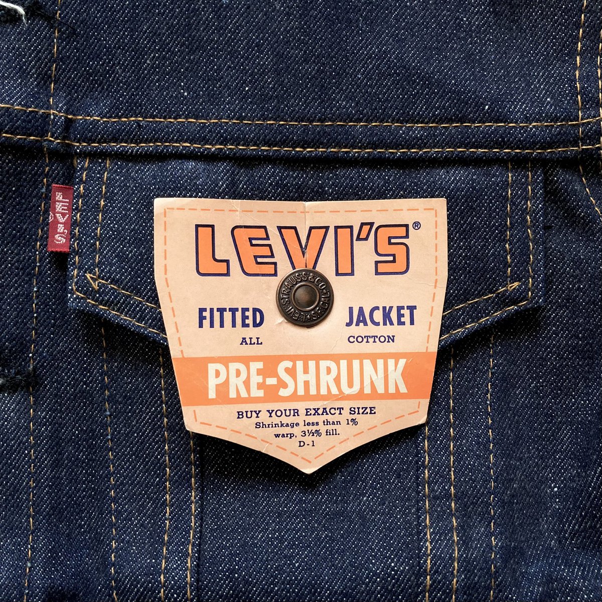 de2m_t's tweet photo. LEVI’S 70505-0217 / BIG E / Made in USA / Early 1970s / DEAD STOCK
リーバイス70505 E (1970年代初期) デッドストック
70505好きの私にはこの上ない一着。もったいなくて着られる気がしない…
#リーバイス
#levis70505 #リーバイス70505 #70505bige #デッドストック 
#古着 #アメカジ https://t.co/wvmi95OalA