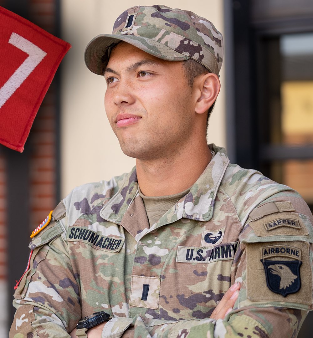 101stAASLTDIV's tweet image. Best Sapper Competition starts tomorrow! 

Meet two of our teams from @TheRakkasans ! 

Looking like we are ready to win the whole thing. 🦅 😎

@18airbornecorps @FORSCOM @fortleonardwood