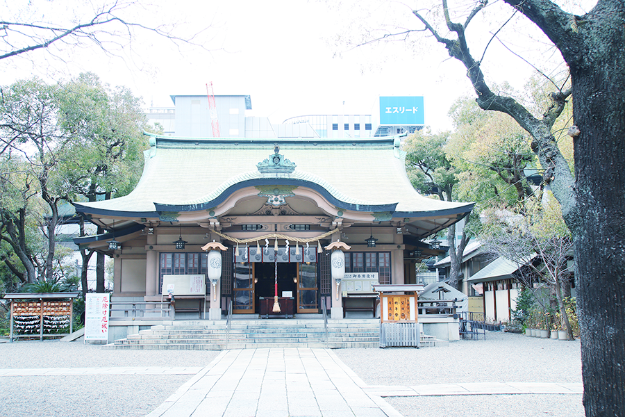 LogicalStudioPR's tweet image. おはようしゅこ～☀️
今日は天気が良く、暖かいしゅこね！朝の神社は空気が澄んでいる気がするしゅこよ！
今週ラストがんばるしゅこ～

#エンジニアと繋がりたい
#Webデザイナーと繋がりたい 
#Webサイト制作
#システム開発
#坐摩神社