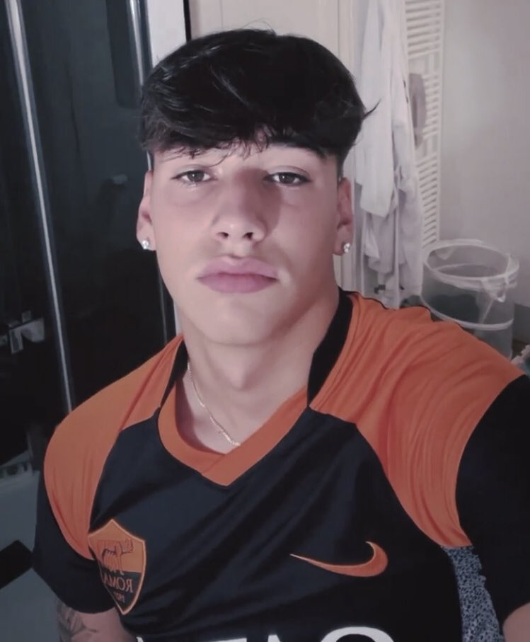 ⠀ ⠀ ⠀ ⠀ ⠀ 
⠀ ⠀ ⠀ 🧡 

⠀ ⠀ ⠀