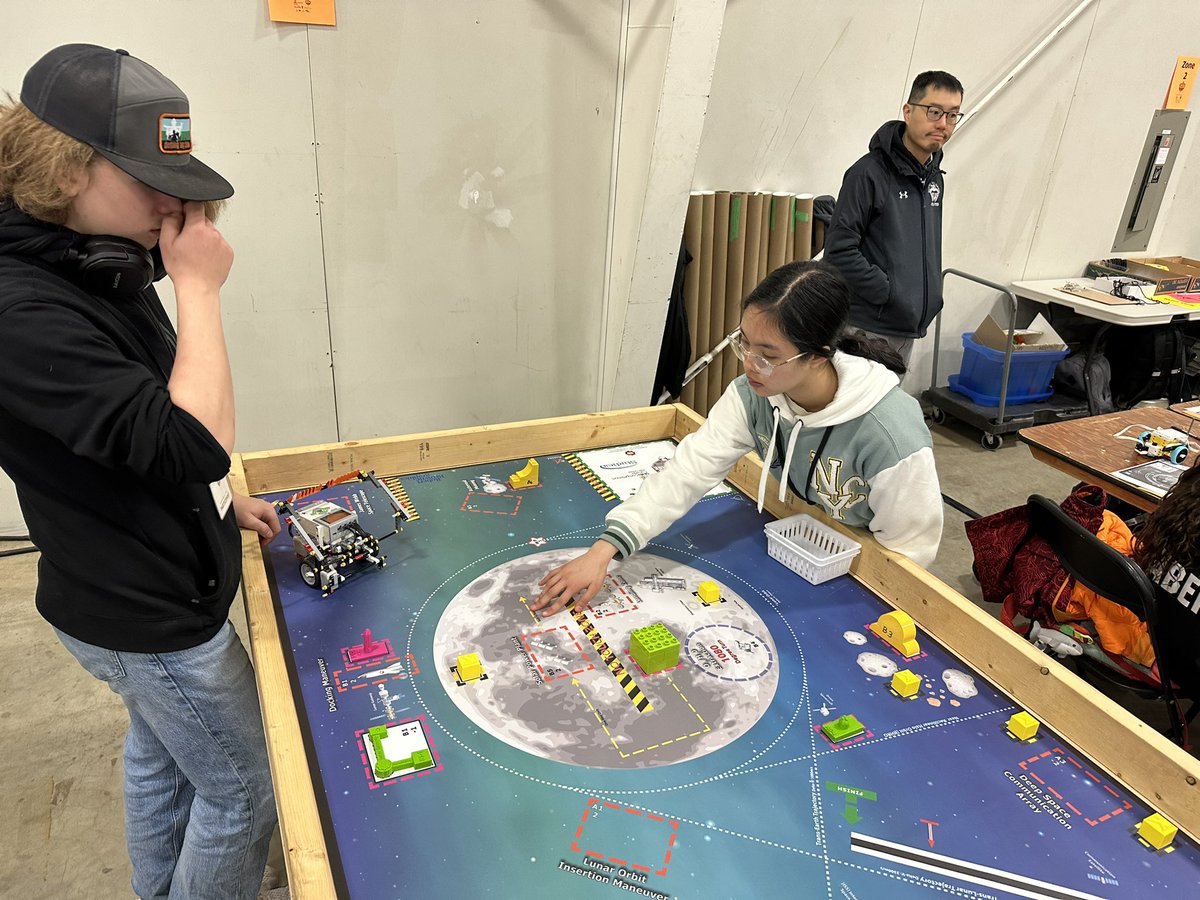 GearBots Makerspace tweet media