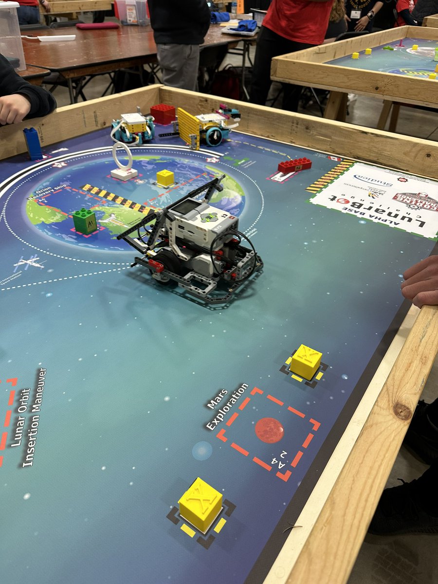 GearBots Makerspace tweet media