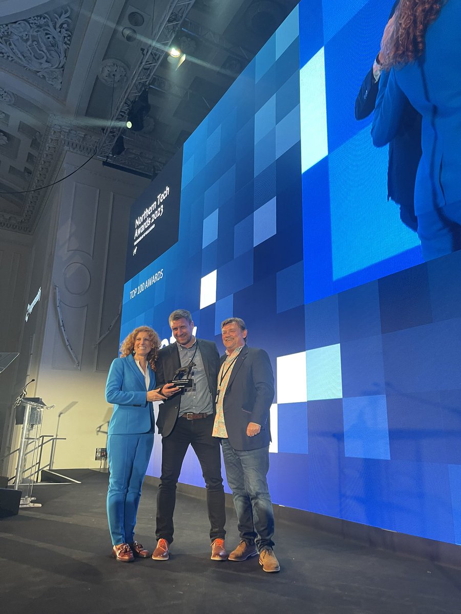 GPBullhound's tweet image. Applauses to Horsefly for taking home the Judges’ Young Entrepreneur award! Congratulations on being a young beacon of inspiration! #NorthernTechAwards