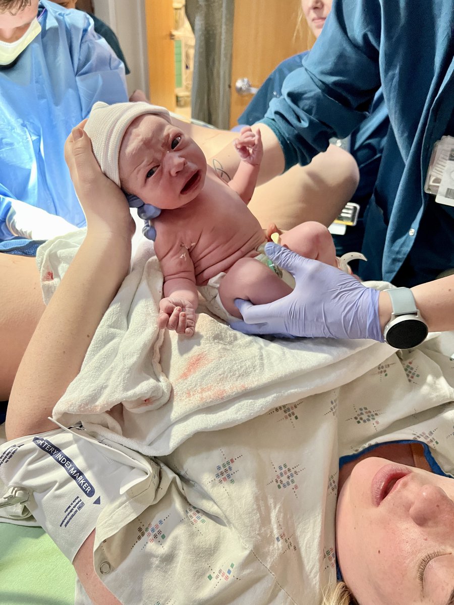 JordanAlvesTV's tweet photo. LeeAnn Taylor already has her daddy &amp; momma wrapped around her finger 💕 https://t.co/zjONfO4VcS
