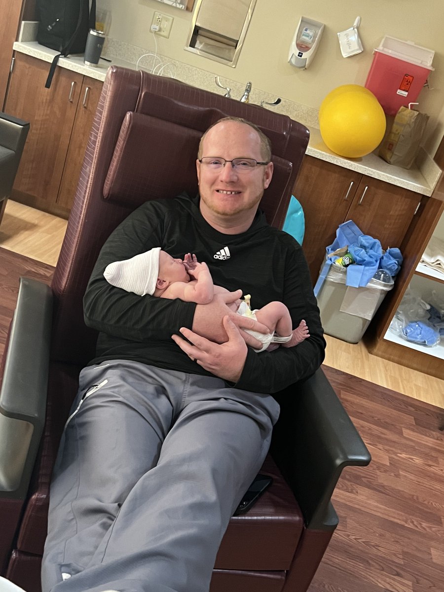 JordanAlvesTV's tweet photo. LeeAnn Taylor already has her daddy &amp; momma wrapped around her finger 💕 https://t.co/zjONfO4VcS