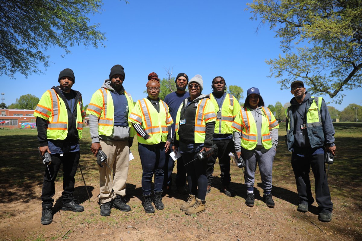RichmondDPU's tweet photo. #DPUTwitterTakeover: Tag along with our newest class of gas and water meter readers. https://t.co/SLBbT3q902