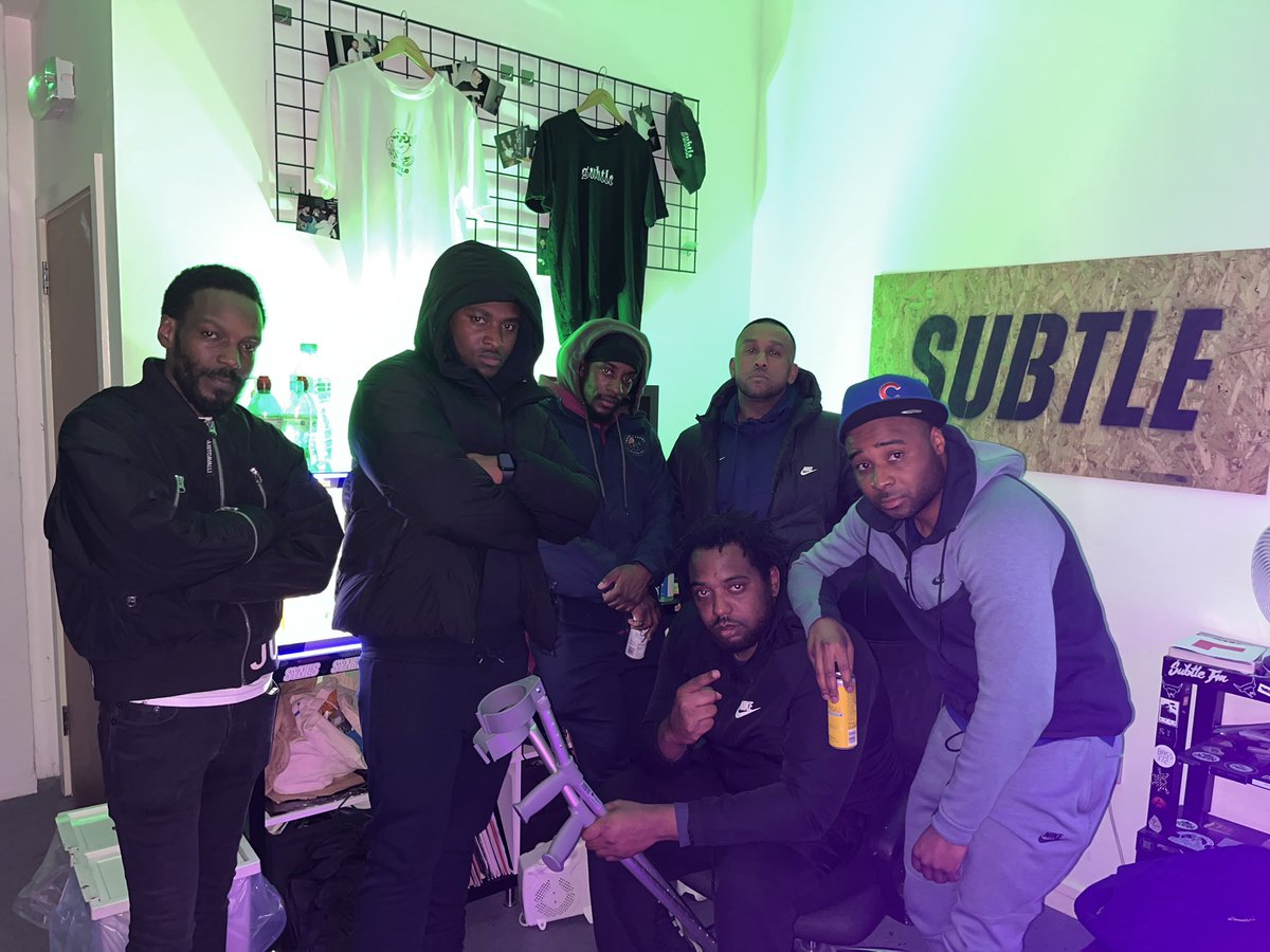 solsagramz's tweet photo. SOLSA 🚀EP🚀 ANTICIPATED 💯OUT SOON‼️‼️‼️🏴‍☠️❌🛁 SHOUT OUT THE MAFIA @SOLARGE_CLEAN @LOGAN_OLM @djjedah @officialLoon @KruzLeone NO SURRENDER 🏴‍☠️🏴‍☠️NO RETREAT🏴‍☠️🏴‍☠️#CLEANSECTION🛁 #SENDTHEKITE https://t.co/Sf8G27BBBz