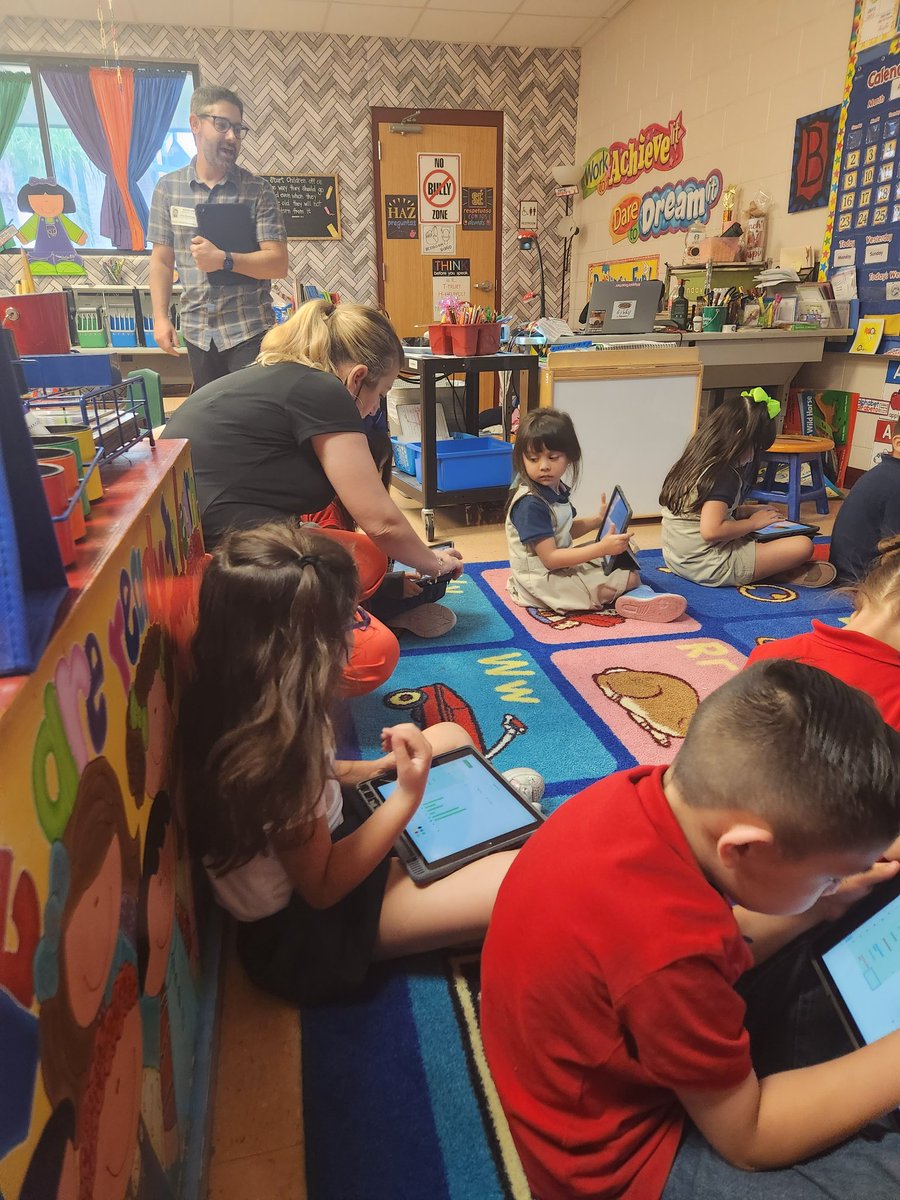rdz_noyola's tweet photo. Our Pre-k and Kinder students had a great time learning on their iPads today.
 Thank you, Alex for all your support and guidance!@RanchoVerdeElem https://t.co/rJNWtWel3m