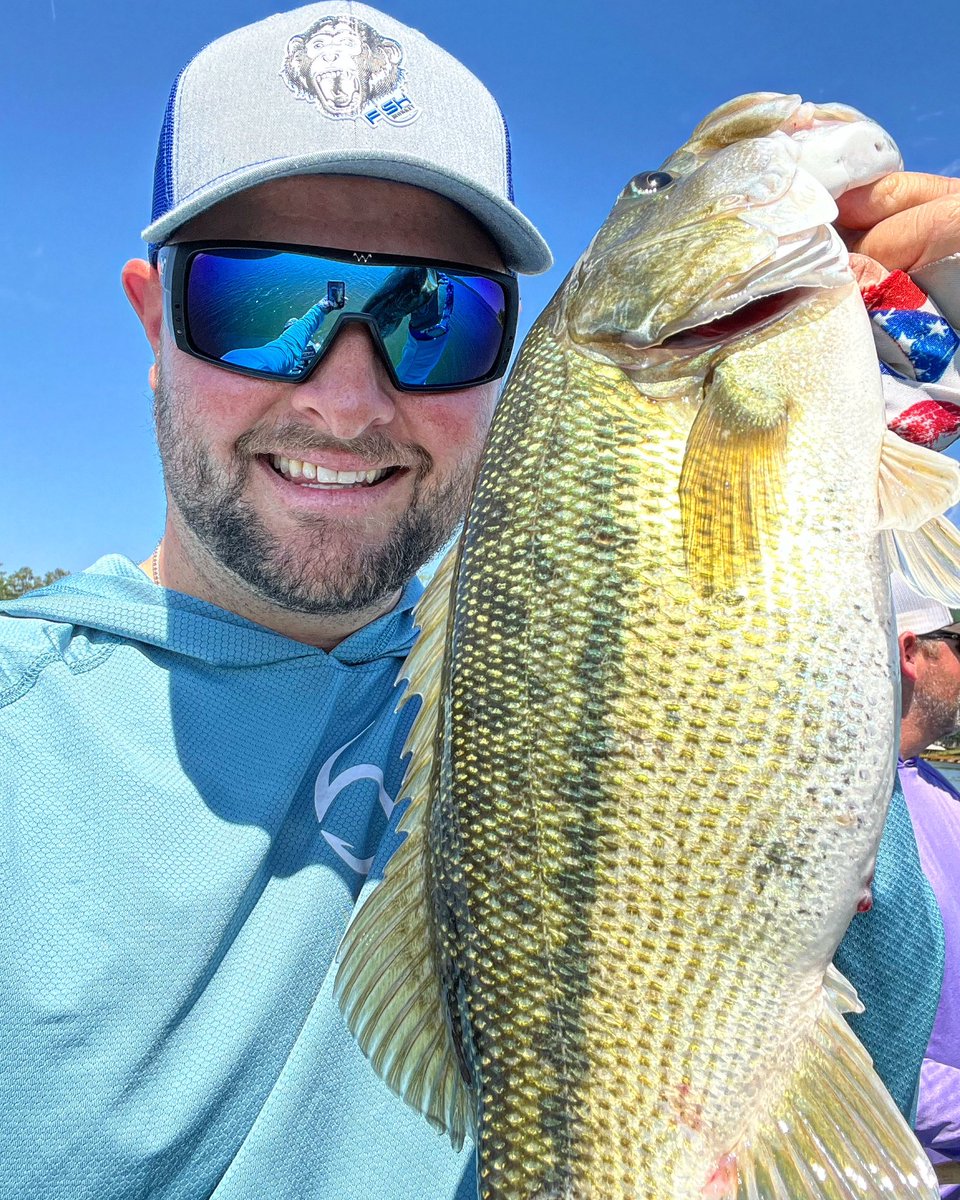 The fishing seems to be getting better every day! 💪💪💪 #fishing #bassfishing #spottedbass #bigbass #spotapotamus #coosariver #getvicious 
<a href="/6thSenseLureCo/">6th Sense Fishing</a>