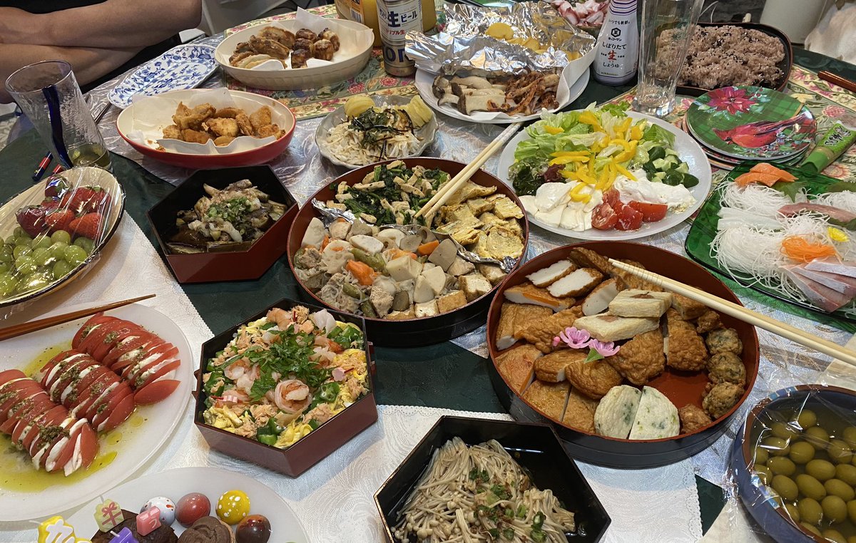nobukokozu's tweet photo. おはようございます☀
真面目にご飯作り^_^

#おうちご飯 
#家族みんなに元気ハツラツ 
#家族 https://t.co/HISKivJ0ke