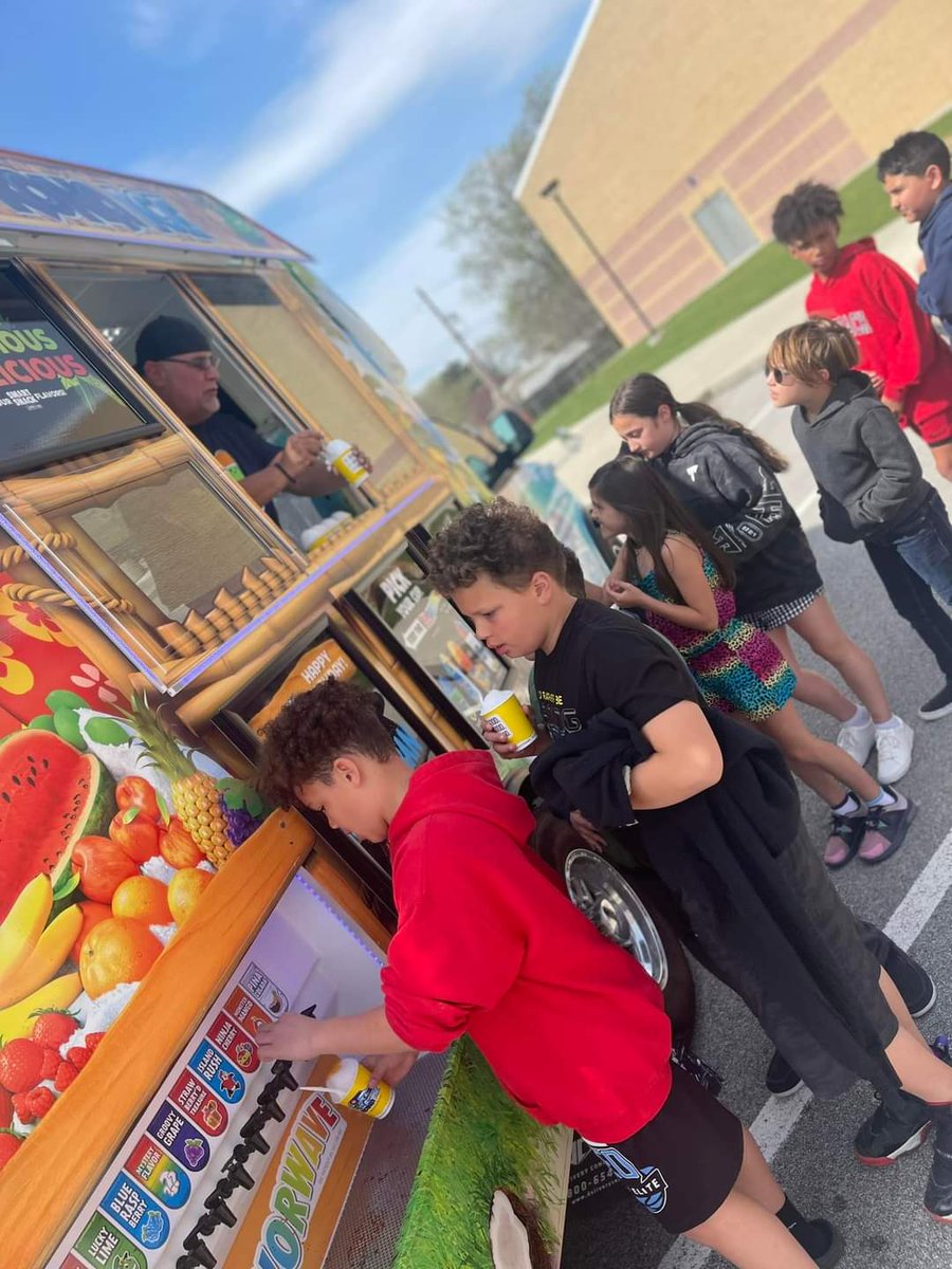 Our 4th Grade students were treated to Kona Ice of Cuyahoga Valley during recess today as their reward from Brook Park Elementary PTSA  for having the most points at the end of Penny Wars. Thank you to Tiffany &amp; Joey from Kona Ice for being great! ☀️#BPETitans #BCSDTitans