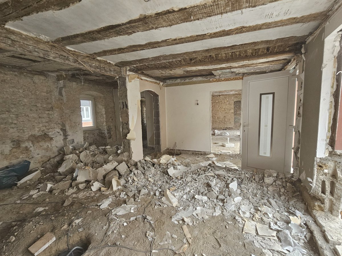 christian j buettner tweet media