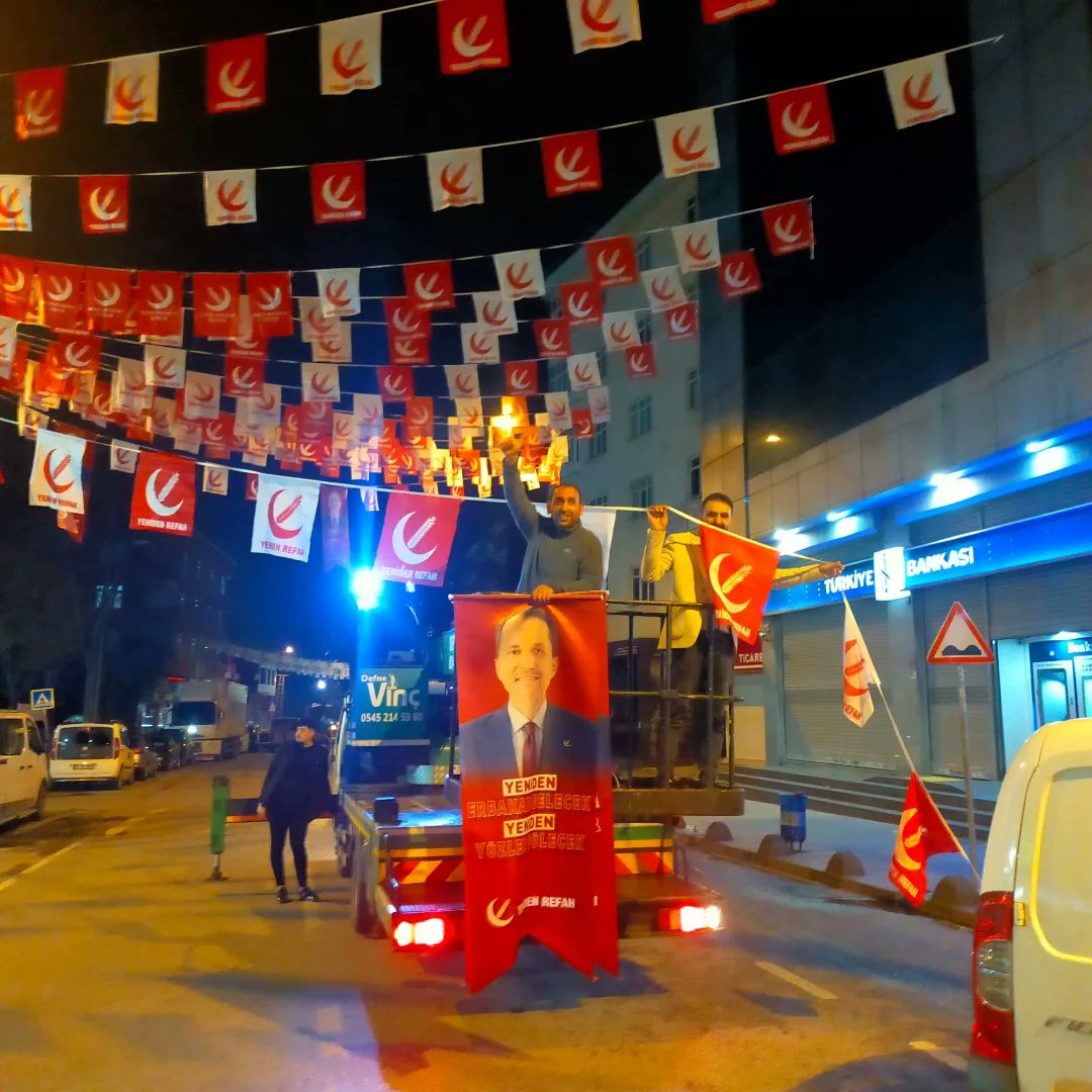 RpSancaktepe's tweet photo. Sancaktepe Teşkilatı Olarak SKM Ofisimizi Süsledik 
Akabinde Ramazan Bayramı Pankartlarımızı Astık Tüm İslam Aleminin Ramazan Bayramı Mübarek Olsun.
@ErbakanFatih
@rpmustafadogan
@YahyaAtes
@rprefahpartisi 
@refahist
#YenidenRefahPartisi 
#MilliGörüşMeclise 
#RamazanBayramı https://t.co/DEu18au6YO