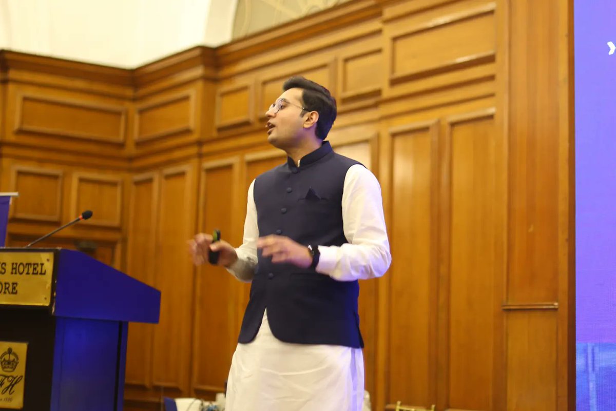 hamza_hamid98's tweet photo. Pakistan's tech industry has made its mark in the global tech landscape! It is the leadership of the visionaries of our IT industry that has led Pakistan reach where it is today. To celebrate the IT heroes of Pakistan, we hosted an Iftar dinner. Here's a glimpse into the event! https://t.co/OnWDwoUSrS